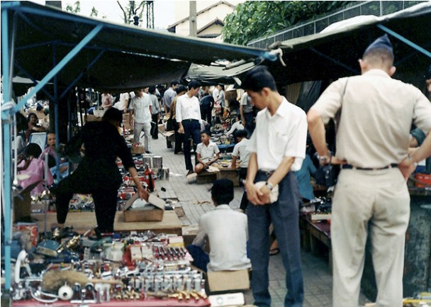 Saigon-Black-Market-area.jpg